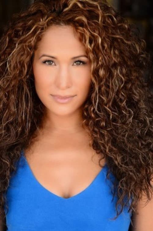 Lisa Marie headshot