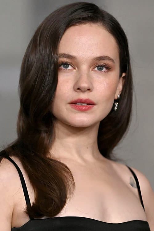 Cailee Spaeny headshot