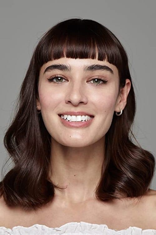 Margaux Brooke headshot
