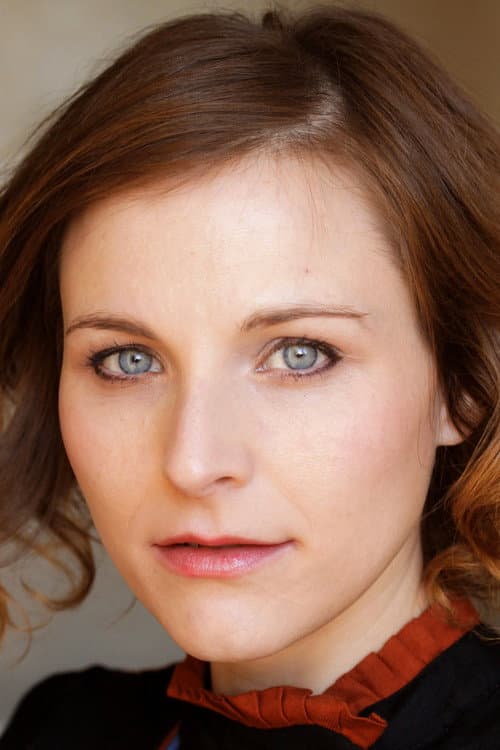 Christina Laskay headshot