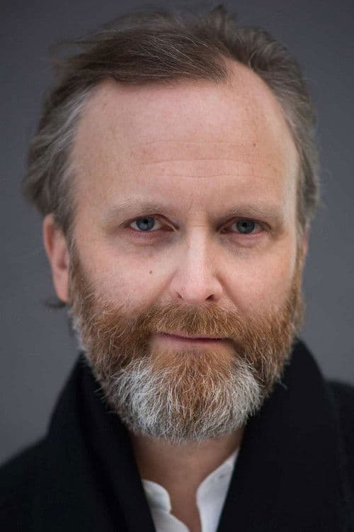 Jon Bleiklie Devik headshot