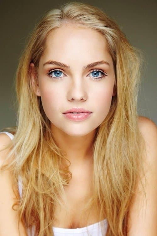 Melina Vidler headshot
