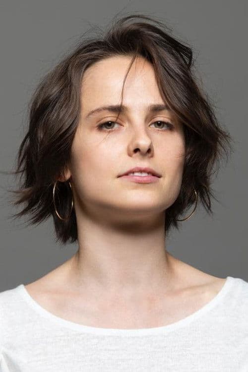 Pauline Chalamet headshot