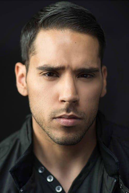 Randy Gonzalez headshot