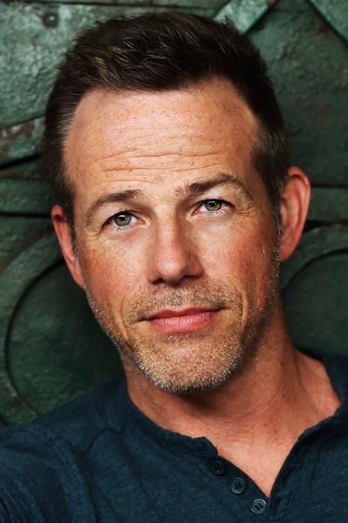Gary Weeks headshot