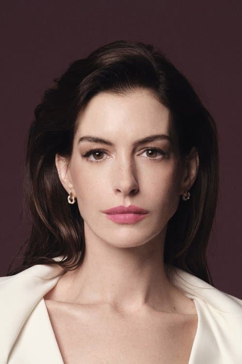 Anne Hathaway headshot
