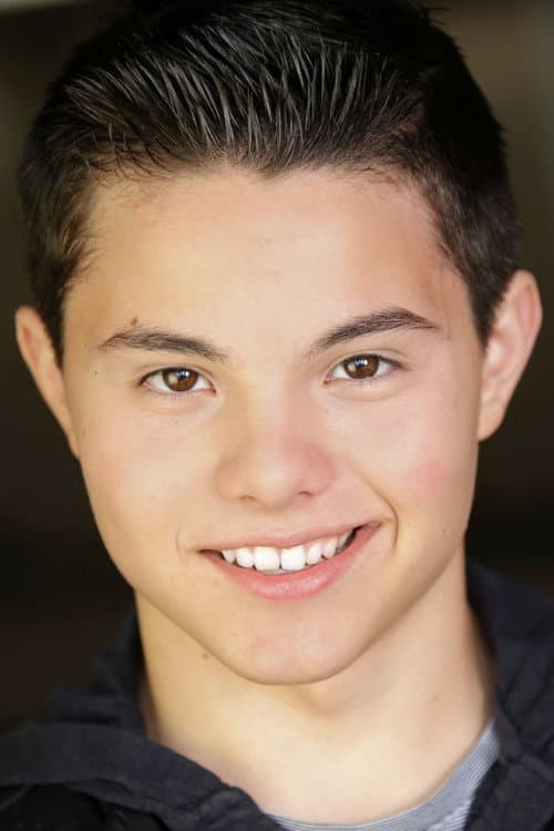 Zach Callison headshot