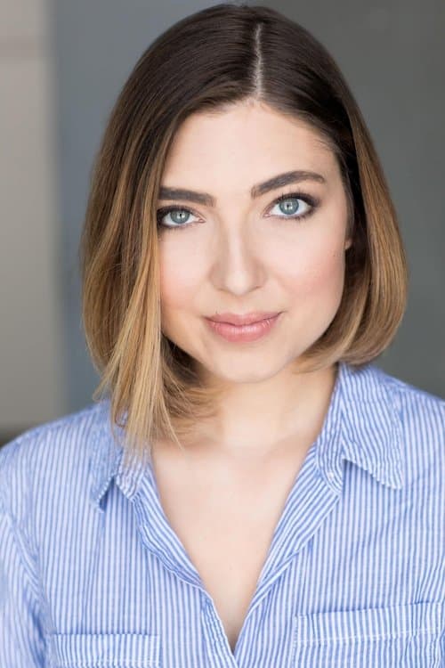 Shelby Young headshot