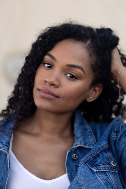 Tahirah Sharif headshot