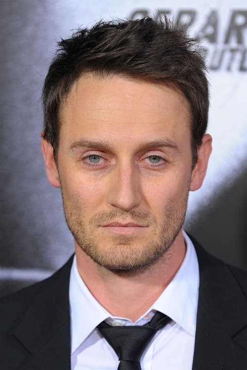 Josh Stewart headshot
