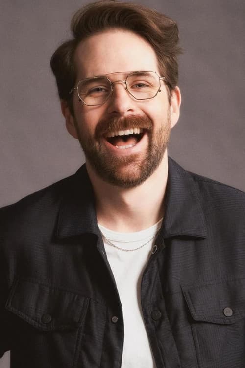 Ian Hecox headshot