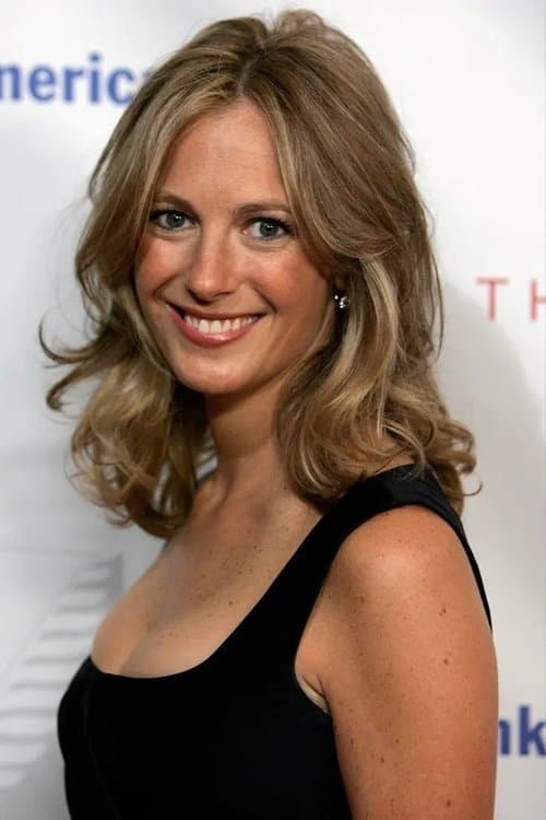 Lauren Weisberger headshot