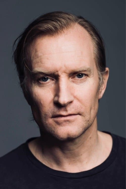 Ulrich Thomsen headshot