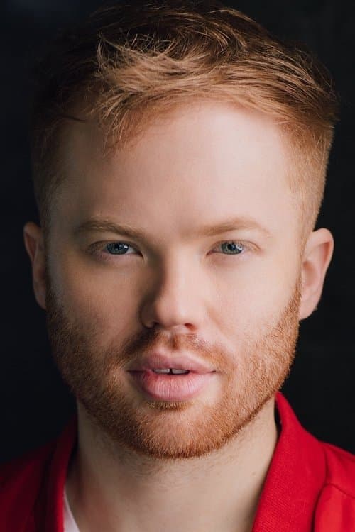 Wesley MacInnes headshot