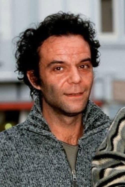 Pascal Arnold headshot