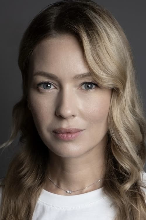 Evgeniya Loza headshot