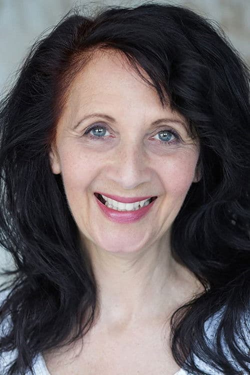 Debra Leigh-Taylor headshot