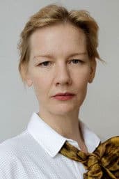 Sandra Hüller headshot