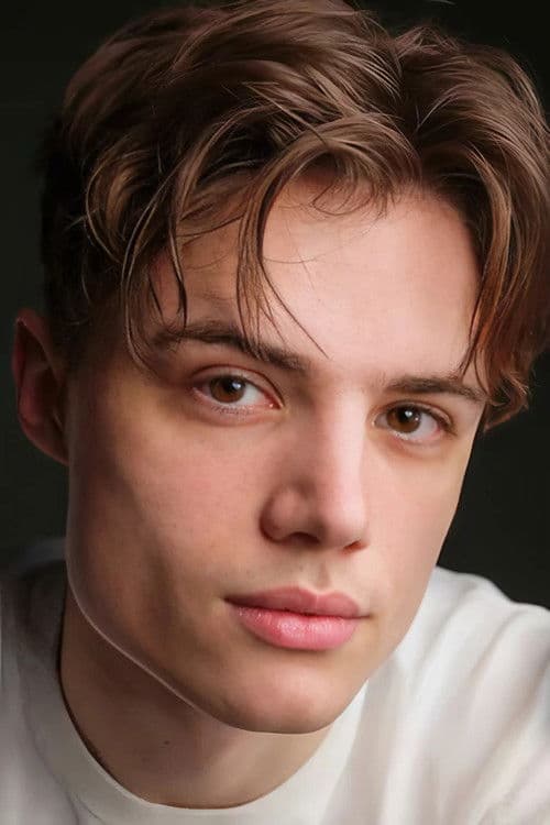 Daniel Vegas headshot