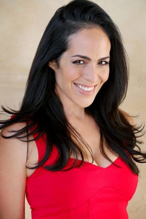 Roxana Ortega headshot