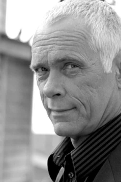Paul Dillon headshot