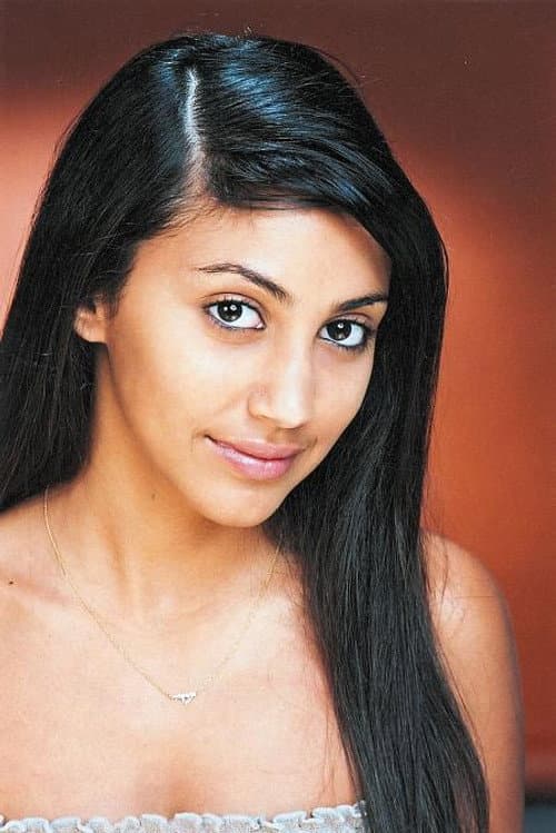 Adi Schnall headshot