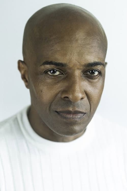 Robert Grose headshot