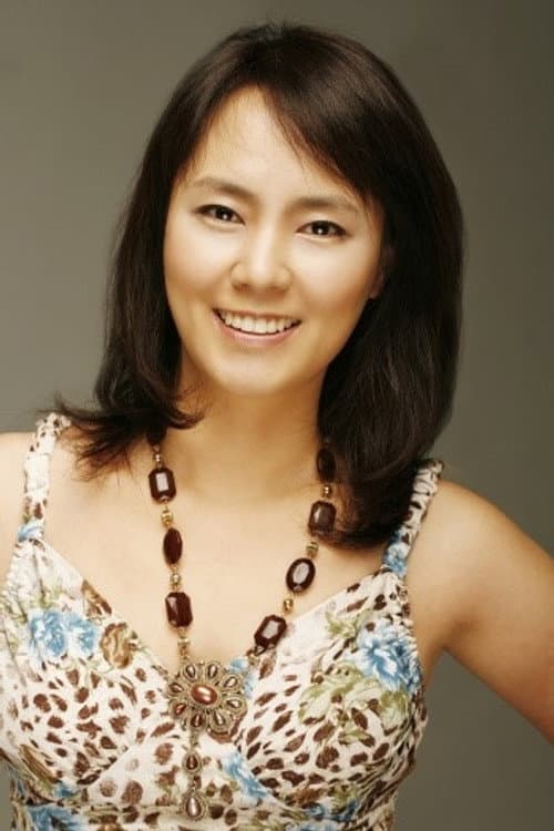Kim Eun-kyeong headshot