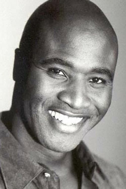 Desmond Campbell headshot