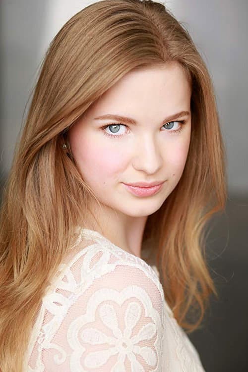Kylie Hart headshot