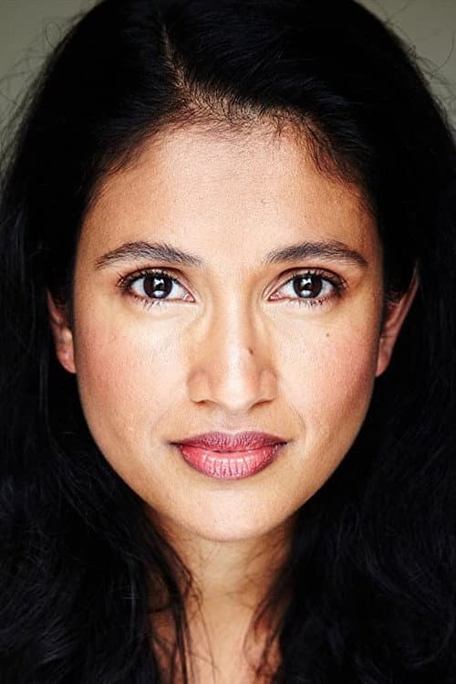 Karina Bracken headshot