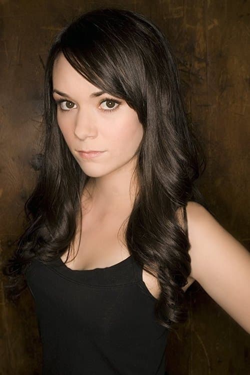 Carmen Lavigne headshot