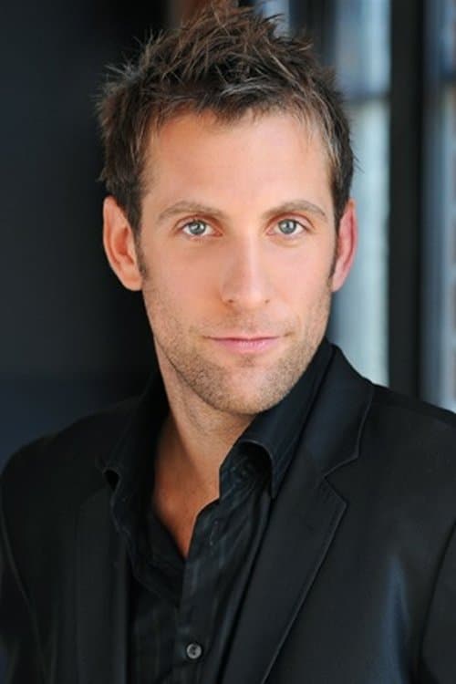 Ian Rozylo headshot
