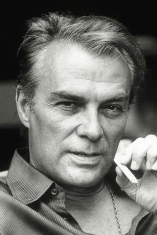 Giorgio Albertazzi headshot