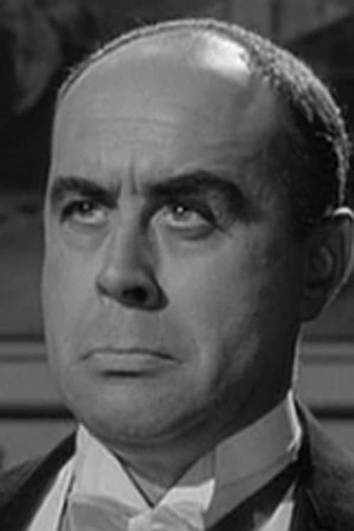 Michael Peake headshot