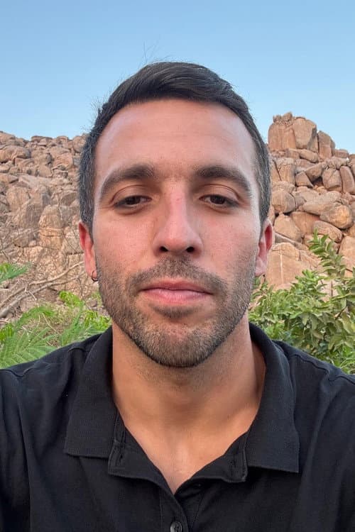 Karim Marold headshot