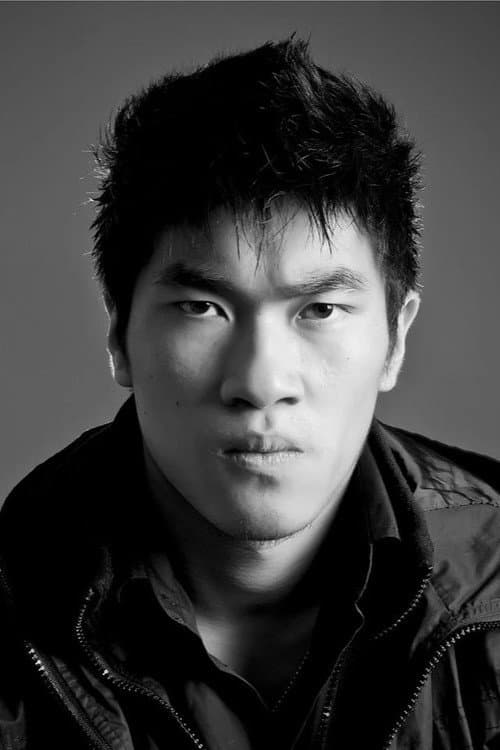 Hung Dante Dong headshot