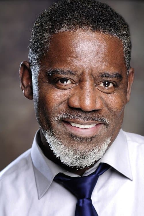 Bruce Davis headshot