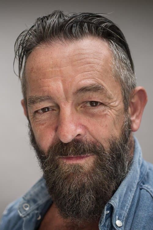 Francis Magee headshot